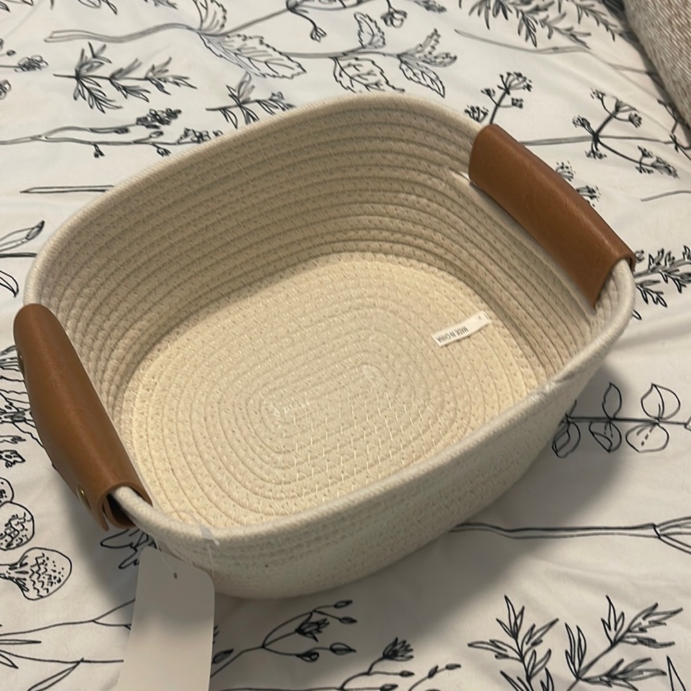 CUTE STORAGE BASKET